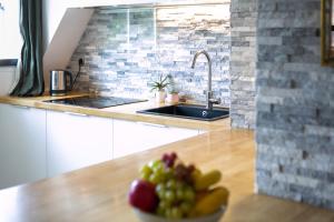 Duplex Design - in the heart of Fontainebleaus forest - Climbers dream - Few min walk from the most emblematic climbing spots of Fontainebleau - TroisPignons - Overlooking the park of a castle - Ideal Digital Nomad, business trip