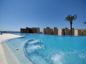 SUNSET CLIFFS sunny apARTs