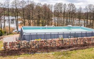 Beautiful Home In Mragowo With Wifi Outdoor Swimming Pool And Jacuzzi