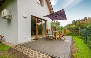 Amazing Home In Czarny Mlyn With Wifi And 2 Bedrooms