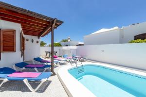 Villa Orzola by Villa Plus