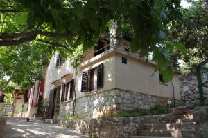 Apartments by the sea Merag, Cres - 7877 