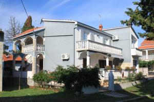 Apartments by the sea Kukljica, Ugljan - 8400