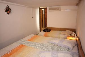 Apartments with a parking space Cres - 7984