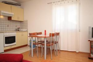 Apartments by the sea Preko, Ugljan - 8384