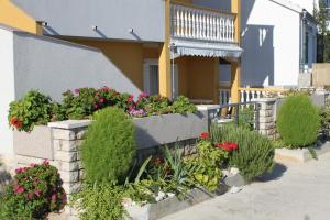 Apartment Preko 8384c