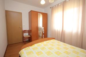 Apartments by the sea Kraj, Pasman - 8247