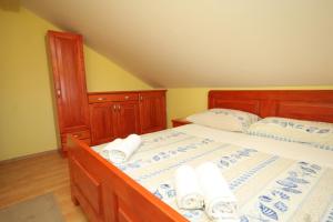 Apartments with a parking space Preko, Ugljan - 8428