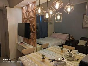 Studio U Across SM Cebu with kitchen! sunvida 2407