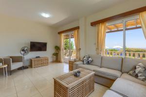 Villa Savia by Villa Plus