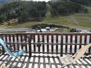 Studio avec grande terrasse face aux pistes, plein sud, animaux acceptés - FR-1-266-196