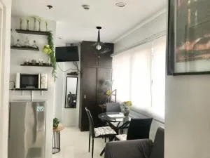 Cozy and Full Service Condo at the Heart of Bacolod - Bacolod