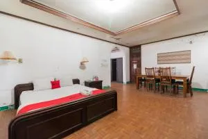 RedDoorz Syariah near Kawasan Saribu Rumah Gadang Solok Selatan - Sumurup