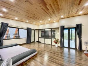 Sunrise Villa - Venue Travel