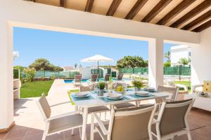 Villa Vientosol by Villa Plus