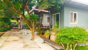 Metha Country View Homestay Singburi