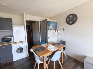 Appartements auris en oisans, vue sur le massif des ecrins : photos des chambres