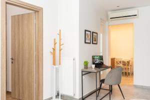 Cozy Corner - Central Stylish Apartment