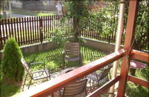 Abádi Karmazsin Ház