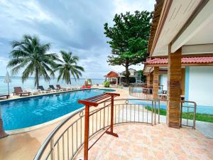 Lanta Paradise Beach Resort