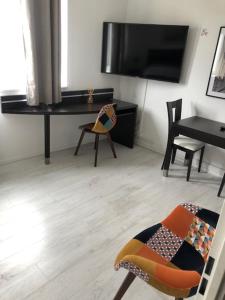 Appartements Le Fitness & Business Studio - Airbus -Piscine Spa : photos des chambres