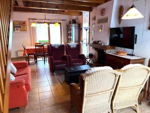 Casa adosada para familias en Santa Leocadia