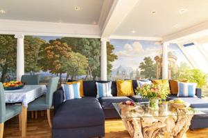 LUXURY BEACH PROPERTY- Neptunes Nest