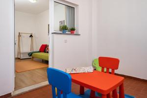 DOM CARLOS - Apartamento para 6 com AC e vista fabulosa sobre o rio Arade