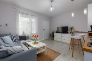 Seaside Apartment with Parking - Międzyzdroje Dąbrówki by Renters