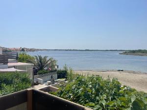 Villa Port Leucate pieds dans l eau 6 personnes