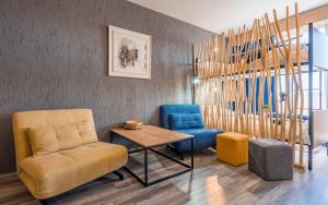 Touch the Mountains, Twins Hotel, New Gudauri