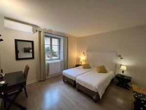 Hotels Hotel-Restaurant Saint Romain Logis : Chambre Lits Jumeaux - Non remboursable