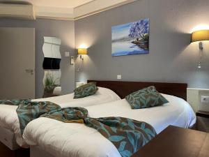 Hotels L'EMBLEME - BOUTIQUE HOTEL : photos des chambres