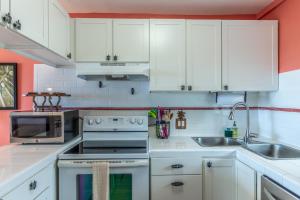 Kailua Village Resort 605