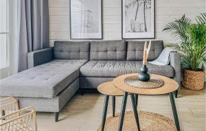 Amazing Home In Mielno With Wifi