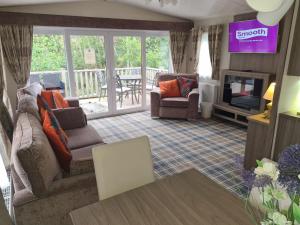 Bock Retreat Lodge 54 with Hot Tub