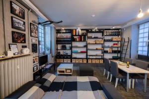 Loft in Stile Industrial - Stazione Centrale