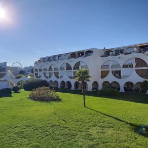 Studio climatisé, lumineux avec vue mer et parc