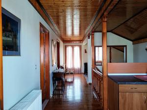 Wooden Sofita House with Unlimited View
