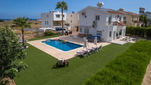 Dene Hollow Oroklini