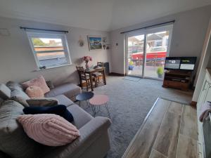 The Auld Byre - by the Beach