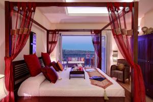 Superior Suite with Sea View room in The Marbella Heights Boutique Hotel