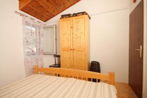 Apartments and rooms by the sea Cove Zarace, Hvar - 8781