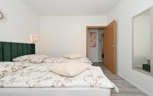 Apartments with a parking space Mavarstica, Ciovo - 20073