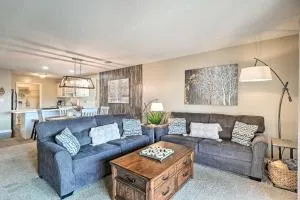 Golfers Paradise! Branson Condo with Resort Perks - تابليه