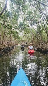 Charming Studio Unit Across from Lido Key Beach
