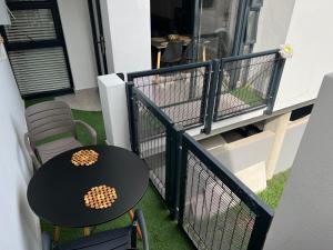 Woodys N Brooks Luxurious Apartments 11