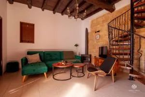 VINGT-DEUX Vouni 22 - Pachna