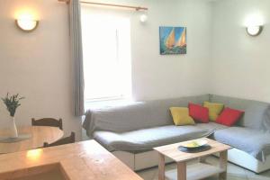 Apartment in Gata with terrace, air conditioning, WiFi, washing machine (4893-1)