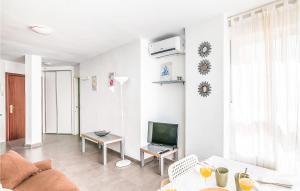 Beautiful Apartment With Pool